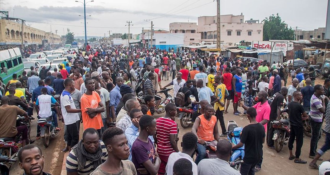 abdden vatandaslarina cagri maliyi terk edin t8jBmhAz.jpg