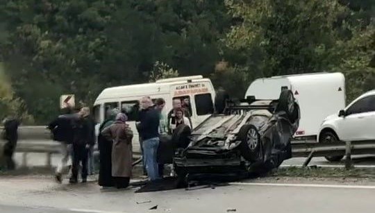 d 100de surucusunun kontrolunden cikan otomobil takla atti 1 yarali UIWKmvaI