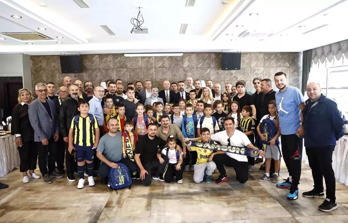 fenerbahceden egitim icin sosyal sorumluluk projesi XnzxjrgQ