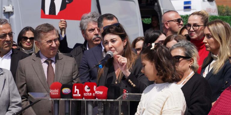 aykut-erdogdunun-esi-tuba-torundan-savciligin-inceleme-kararina-tepki-u2FXYZfM