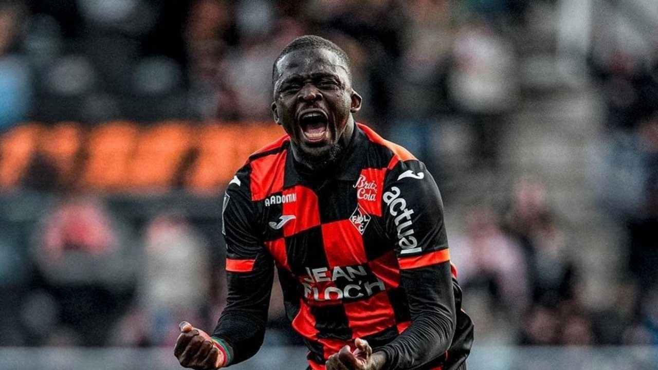 Amedspor unlu golcuyu istanbula getirdi imza atacak FfP2ihsQ