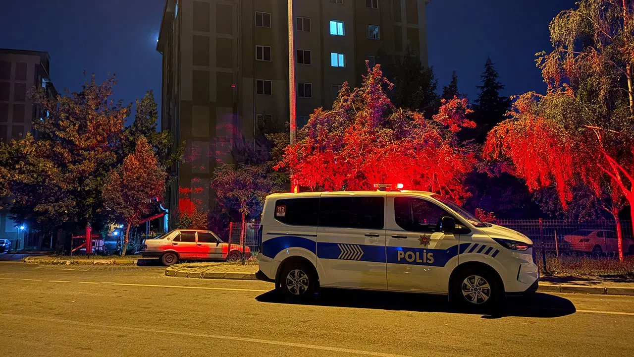 Kayseride 3uncu kattan dusen kucuk cocuk agir yaralandi 9tOJ5OYZ